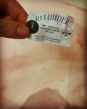 Load image into Gallery viewer, Affirmation message bath bomb