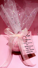 Load image into Gallery viewer, Luxury bath bomb and poem gift set. Gift wrapped.