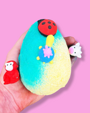 Load image into Gallery viewer, Hidden Animal Toy Egg Bath Bomb