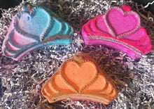 Load image into Gallery viewer, Princess Alicia Bath Bomb