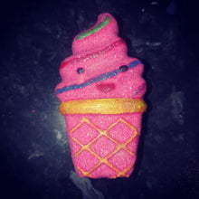 Load image into Gallery viewer, Cuppy cream Bath Bomb