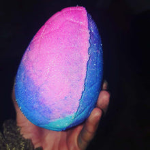 Load image into Gallery viewer, Egg Shaped Bath Bomb