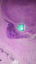 Load image into Gallery viewer, Large Light up Bath Bomb Surprise