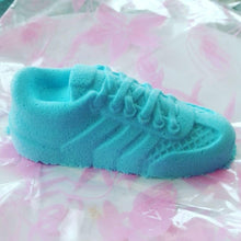 Load image into Gallery viewer, Trainer Bath Bomb