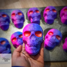 Load image into Gallery viewer, Large Skull Bath Bomb