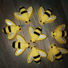 Load image into Gallery viewer, Bumble bee Bath Bomb
