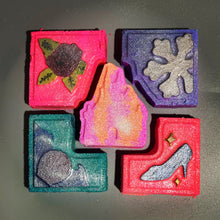 Load image into Gallery viewer, Princess Set Of 5 Bath Bomb Set