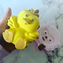 Load image into Gallery viewer, Chicken Bath Bomb