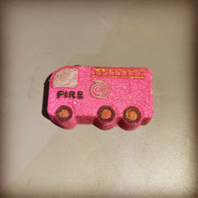 Load image into Gallery viewer, Fire engine bath bomb
