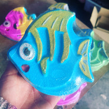 Load image into Gallery viewer, Large Fish Bath Bomb