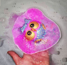 Load image into Gallery viewer, Owl Bath Bomb