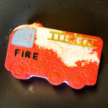 Load image into Gallery viewer, Fire engine bath bomb