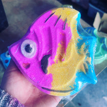 Load image into Gallery viewer, Large Fish Bath Bomb