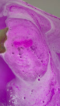 Load image into Gallery viewer, Princess Word bath bomb