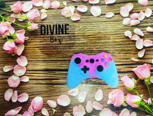 Load image into Gallery viewer, Xbox controller bathbomb