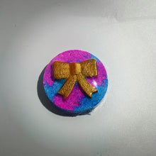 Load image into Gallery viewer, Ribbon Bow Bath Bomb