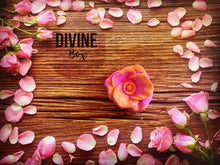 Load image into Gallery viewer, Small Flower Bath Bomb