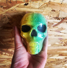 Load image into Gallery viewer, Large Skull Bath Bomb