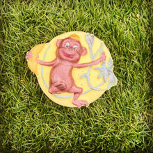 Load image into Gallery viewer, Monkey Bath Bomb