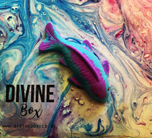 Load image into Gallery viewer, Small fish bath bomb