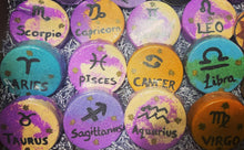 Load image into Gallery viewer, Star sign zodiac bathbombs