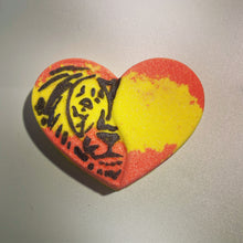 Load image into Gallery viewer, Love Lion Bath Bomb