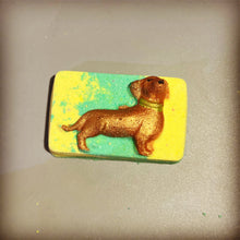 Load image into Gallery viewer, Poppy The Sausage Dog Bath Bomb