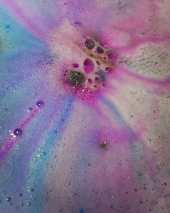 Hetty the hoover bath bomb