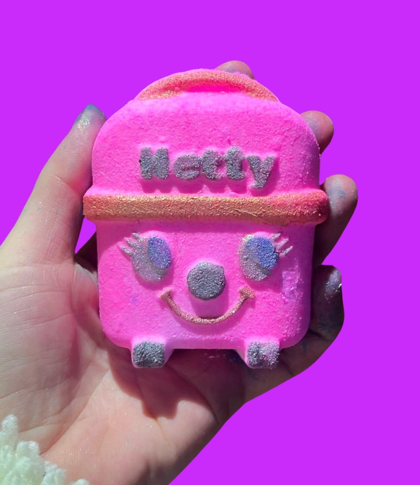 Hetty the hoover bath bomb