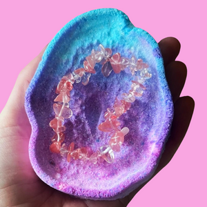 Crystal Shaped Bath Bomb With Healing Crystal Bracelet Included