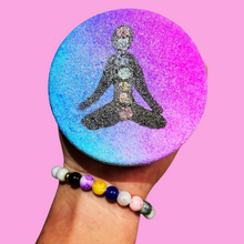 Load image into Gallery viewer, Chakra Bathbomb and Bracelet
