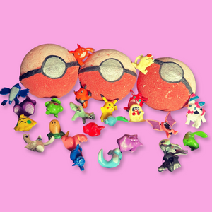 Catch ‘em ball bath bomb with hidden toy inside