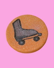 Load image into Gallery viewer, Roller skate bath bomb
