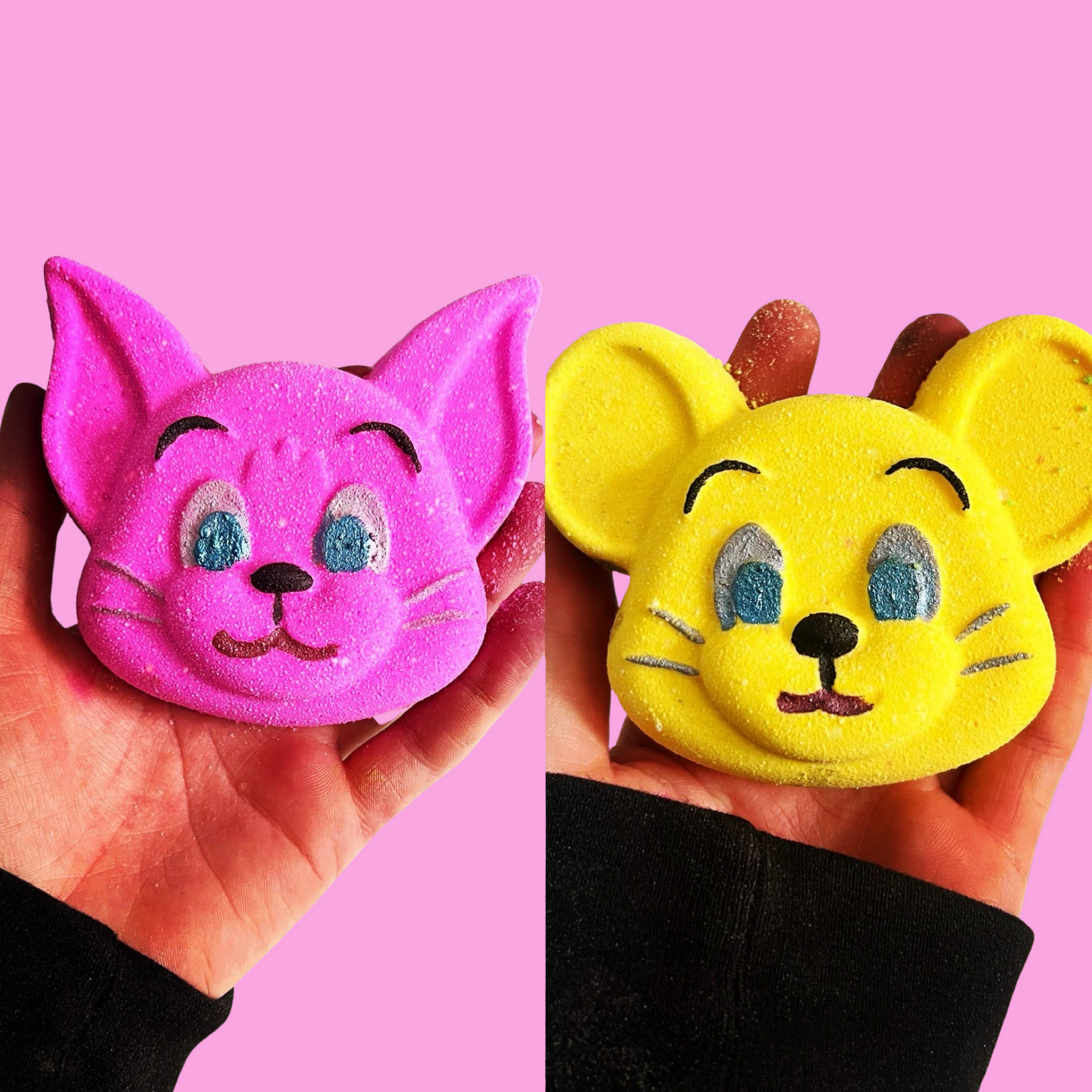 Cat and mouse bath bomb