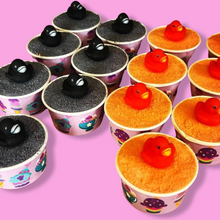 Load image into Gallery viewer, Ducky Pot Bath Bomb
