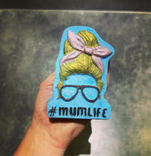 Load image into Gallery viewer, Mum life bath bomb
