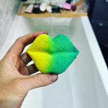 Load image into Gallery viewer, Kiss Lips Bath Bomb
