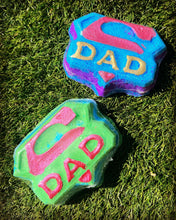 Load image into Gallery viewer, Super Dad Fathers Day Bath Bomb
