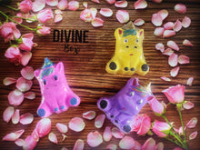 Load image into Gallery viewer, Unicorn Bath Bomb
